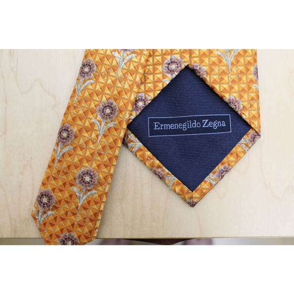 Ermenegildo Zegna 100% Silk Tie with Orange Geographic Print with Flowers NWOT - Picture 3 of 5